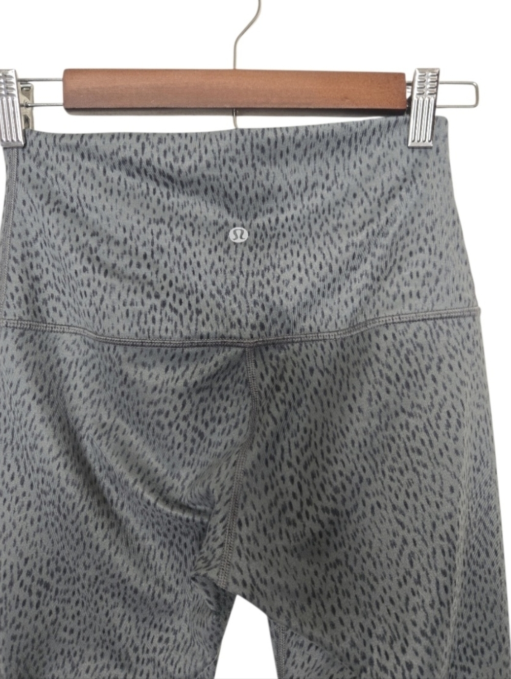 Lululemon High Waist Black Leopard Print Leggings.Size 4